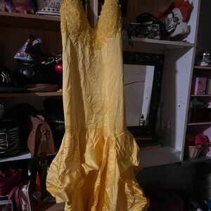 Elegant Yellow Evening Dress